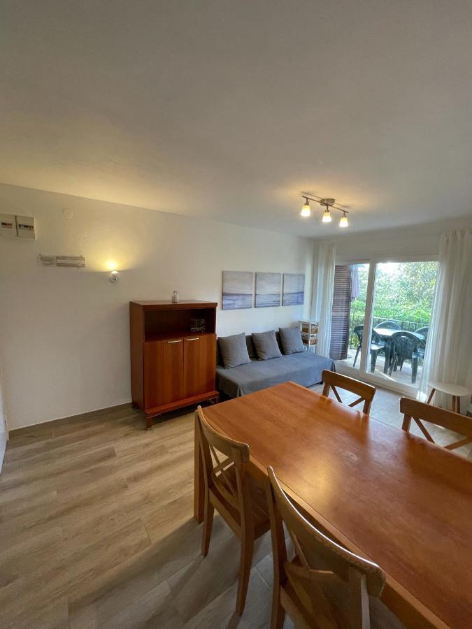 Calella Golfet Sobremar Apartment กาเลญา เด ปาลาฟรูเจล ภายนอก รูปภาพ