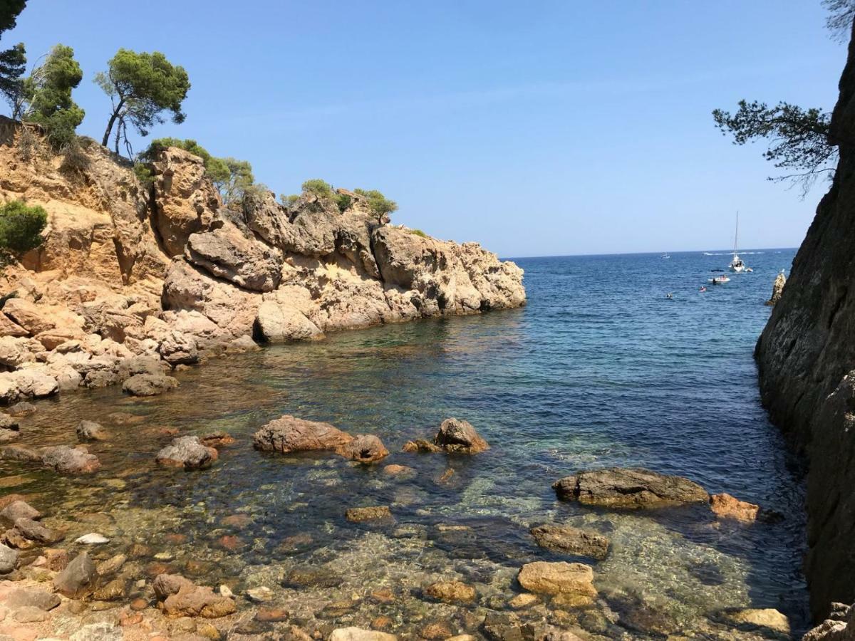 Calella Golfet Sobremar Apartment กาเลญา เด ปาลาฟรูเจล ภายนอก รูปภาพ